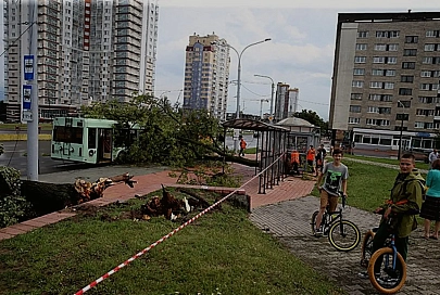 13 июля на Минск обрушился сильный ливень. Фото и видео